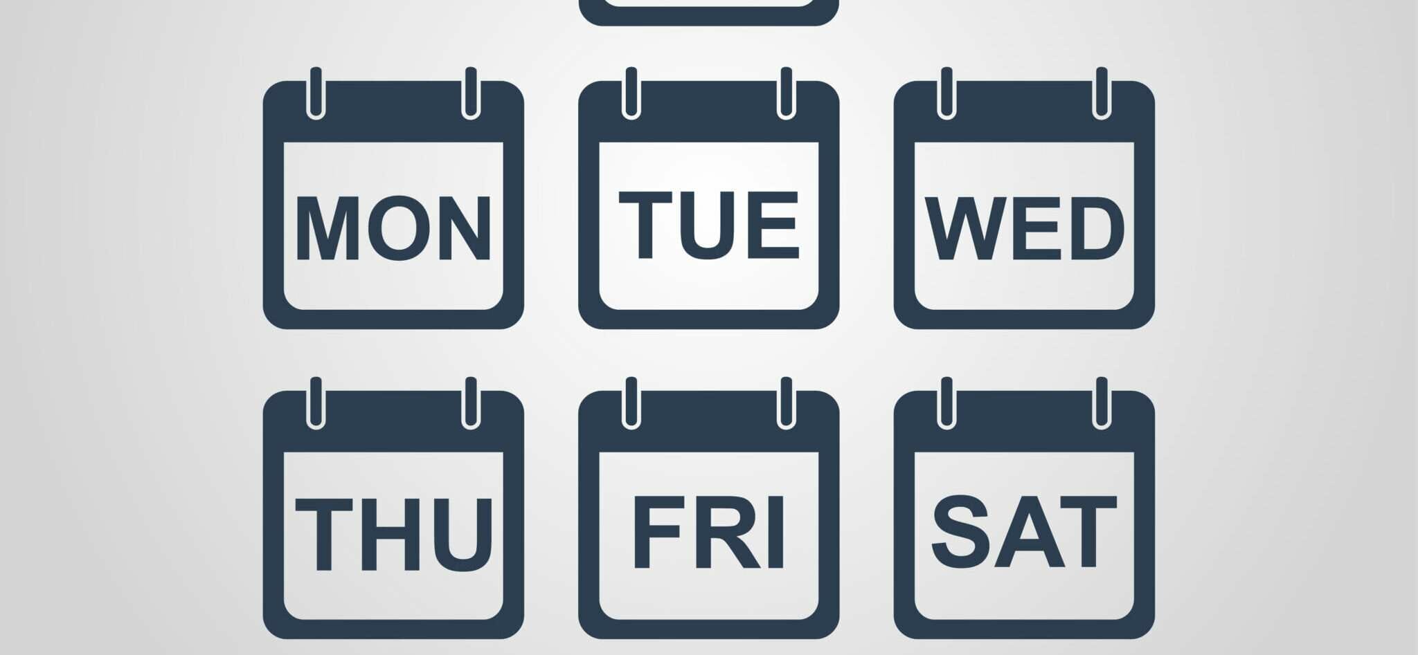 スペインを含む、異なる曜日のカレンダーのセット