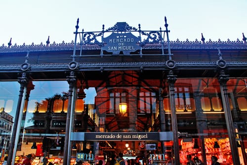 スペイン（スペイン）の華やかな建物。