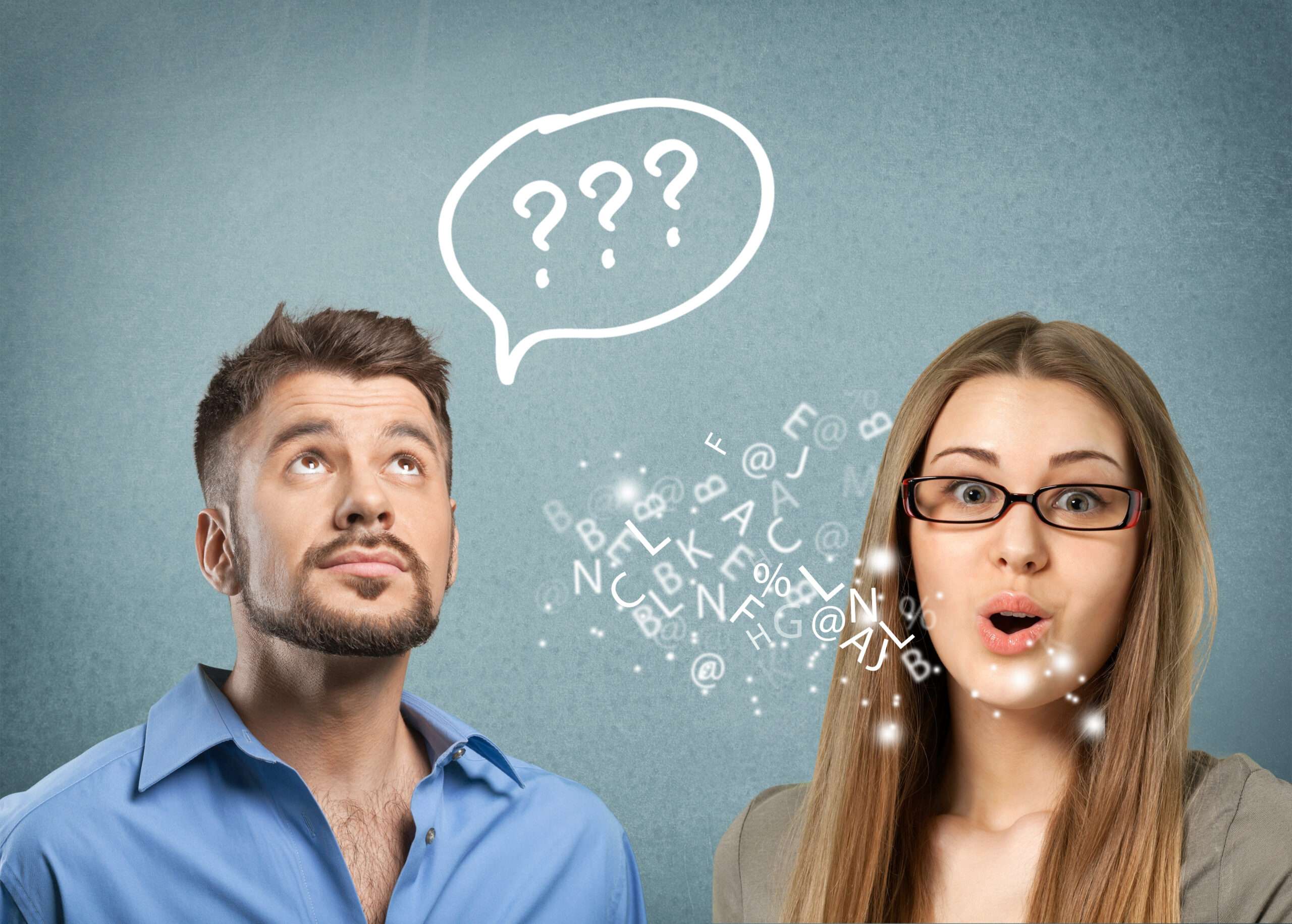 スペイン語のフレーズ「a que sí」の使用法と例を示して同意を求める男性と女性。