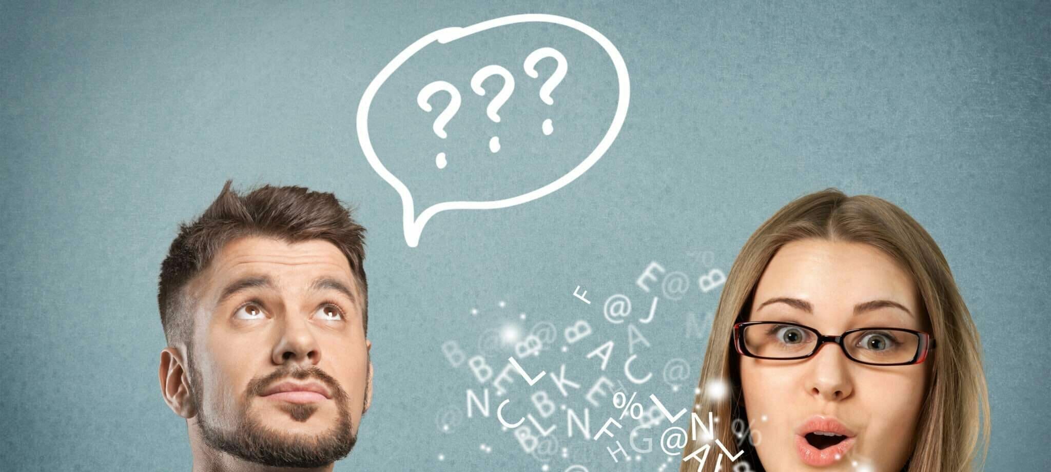 頭上に疑問を浮かべながらスペインについて話し合う男性と女性。